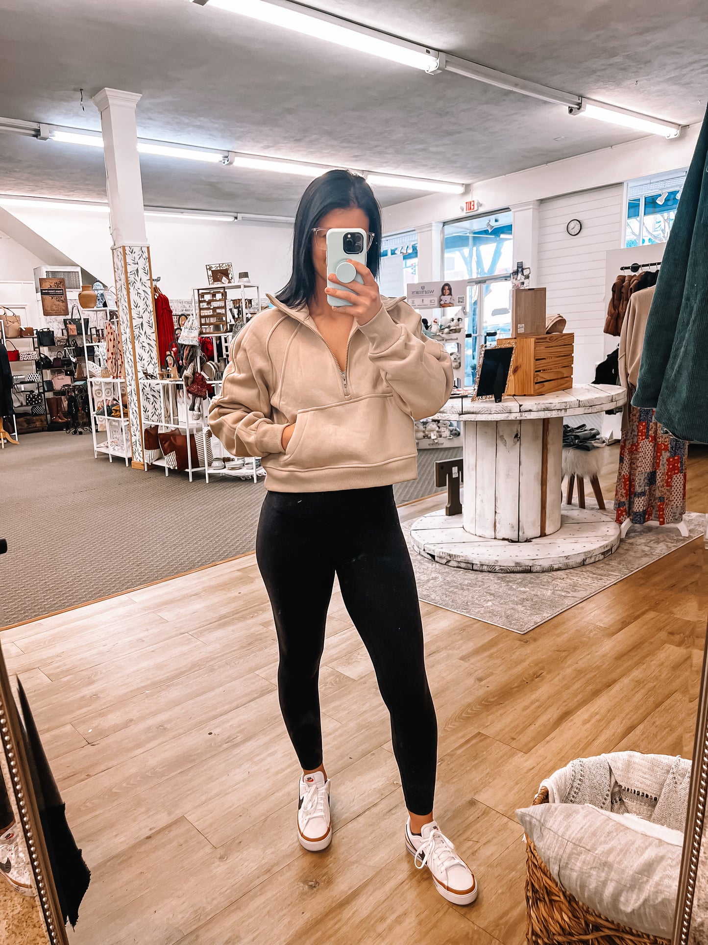 Dove Pullover