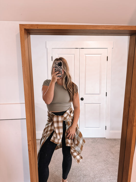 Kallie Cropped Tee - Mocha